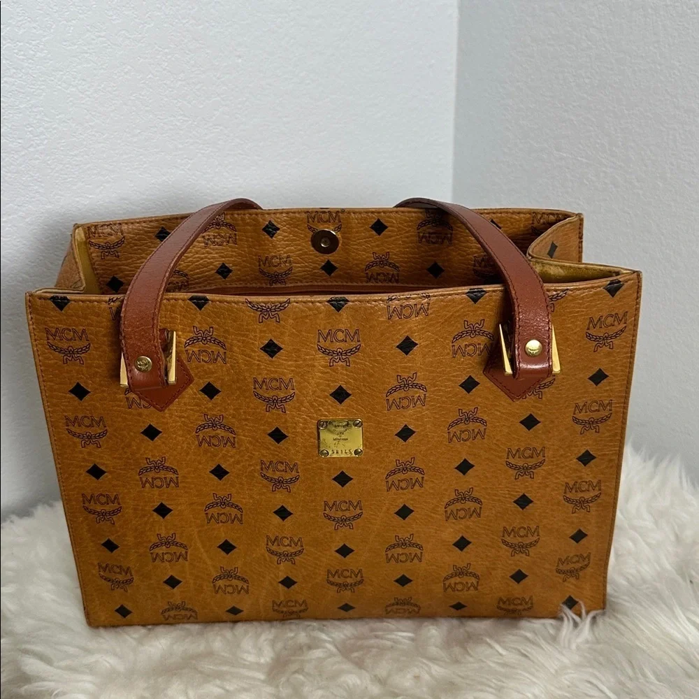 💯Authentic MCM Cognac Visetos Tote with Black Accents🍀